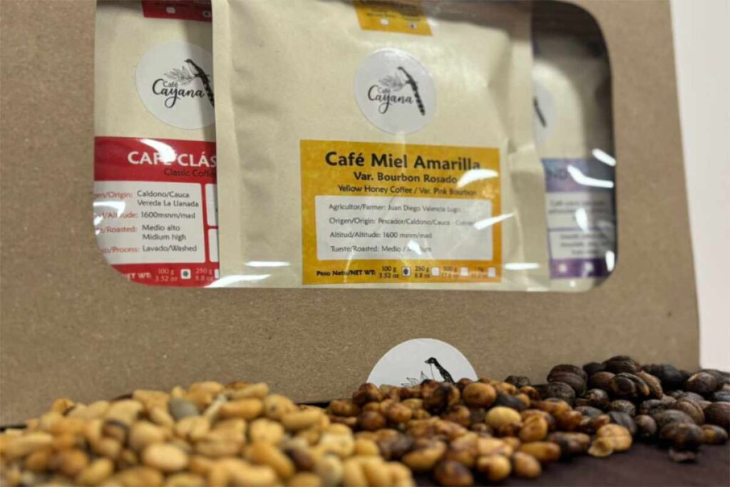 cafe-cayana-2-1.jpg