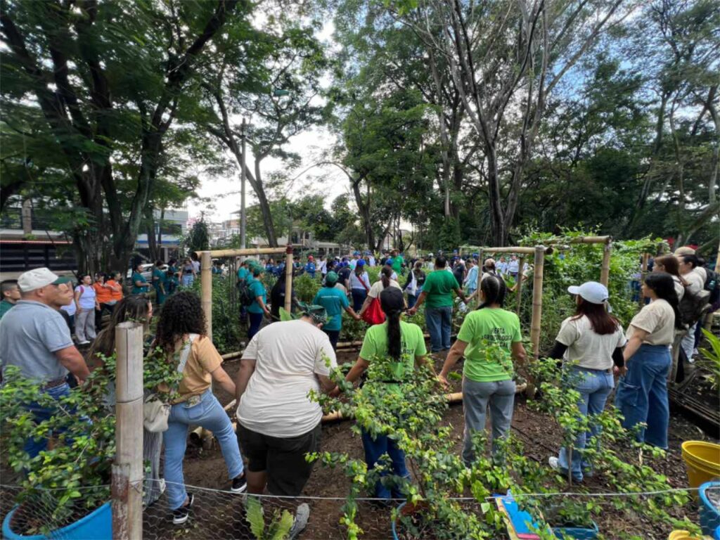 ruta-ambiental-pedagogica-y-turistica-sendero-calima-2-1.jpg